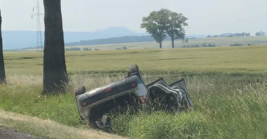 Dachowanie na DK-8 między Kłodzkiem a Szalejowem Górnym