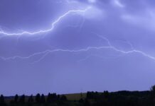 39 interwencji i kolejne zgłoszenia. Strażacy apelują o ostrożność
