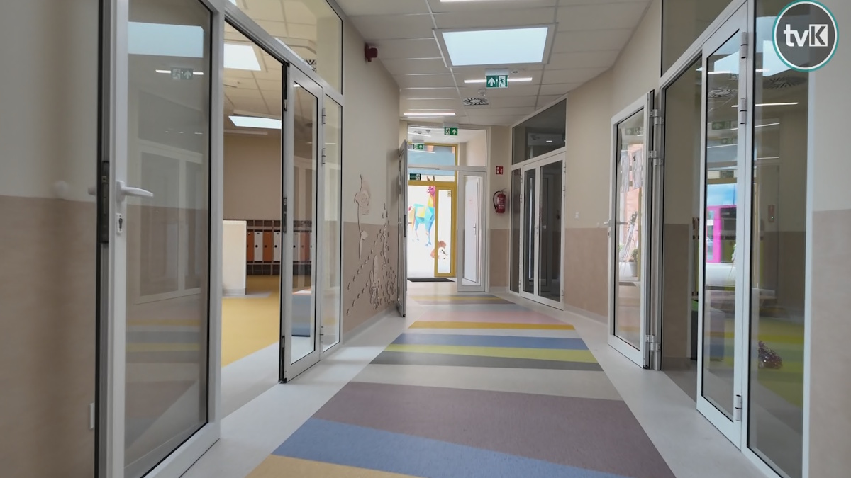 Oficjalne otwarcie przedszkola i żłobka w Krosnowicach